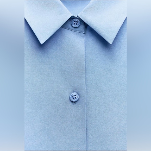 ZARA…100% silk shirt
SLIM ZW COLLECTION - Picture 8 of 17